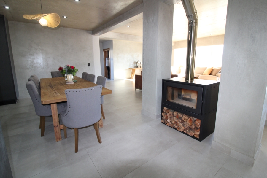 4 Bedroom Property for Sale in Kingswood Golf Estate Western Cape